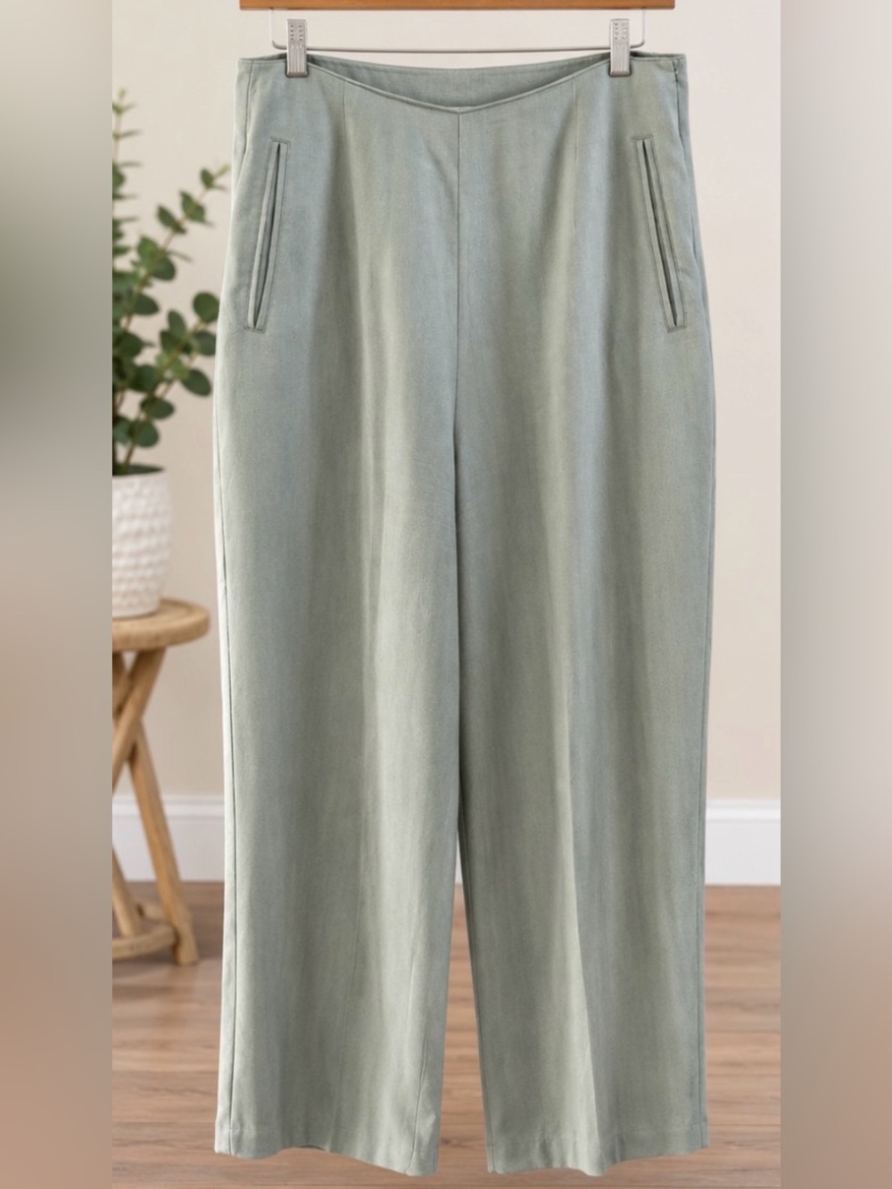Tommy Bahama Silk high rise pants size 10
